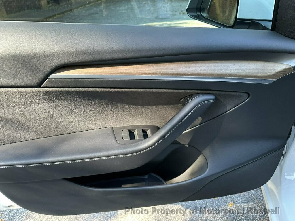 Used 2023 Tesla Model 3 Standard Range RWD image 11