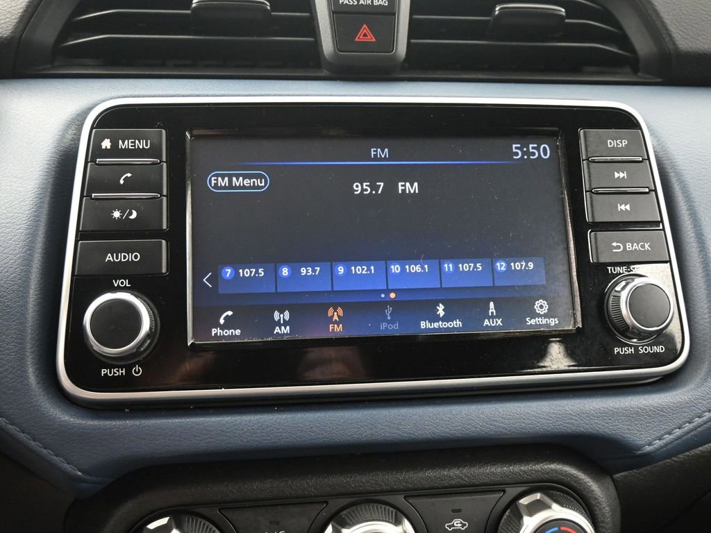 Used 2025 Nissan Versa SV image 28