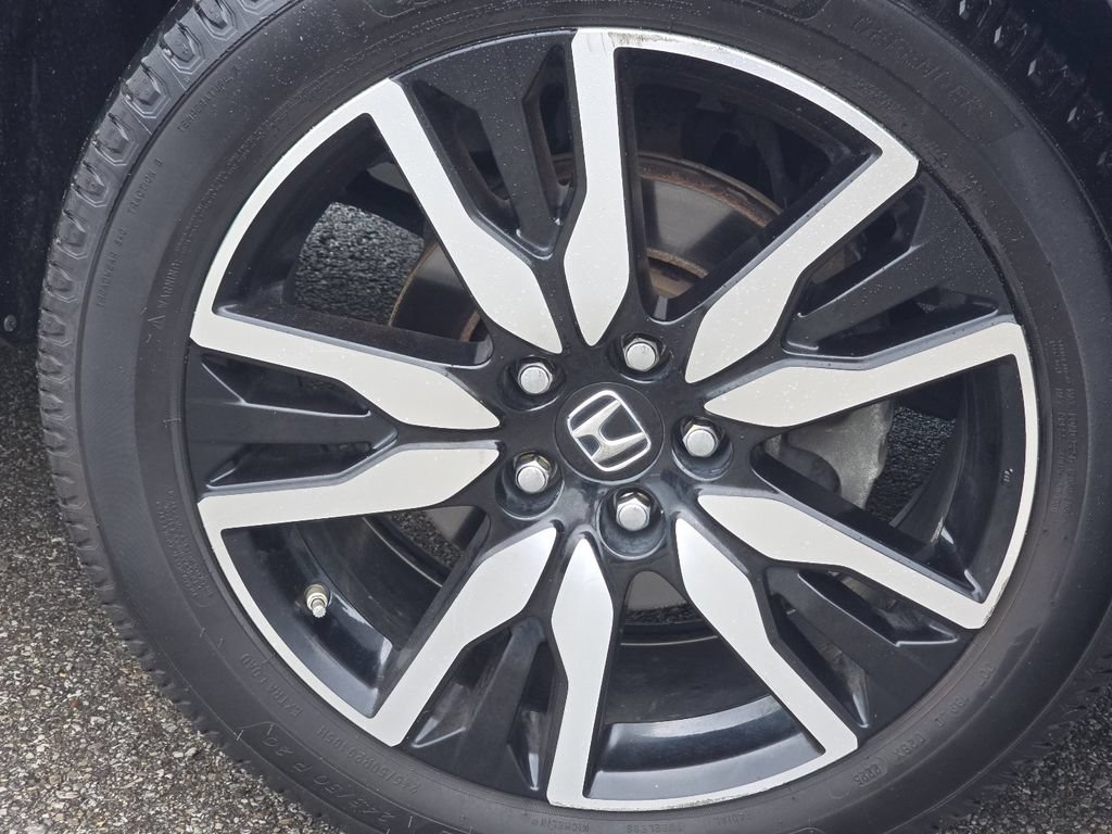 Used 2019 Honda Pilot Elite image 10