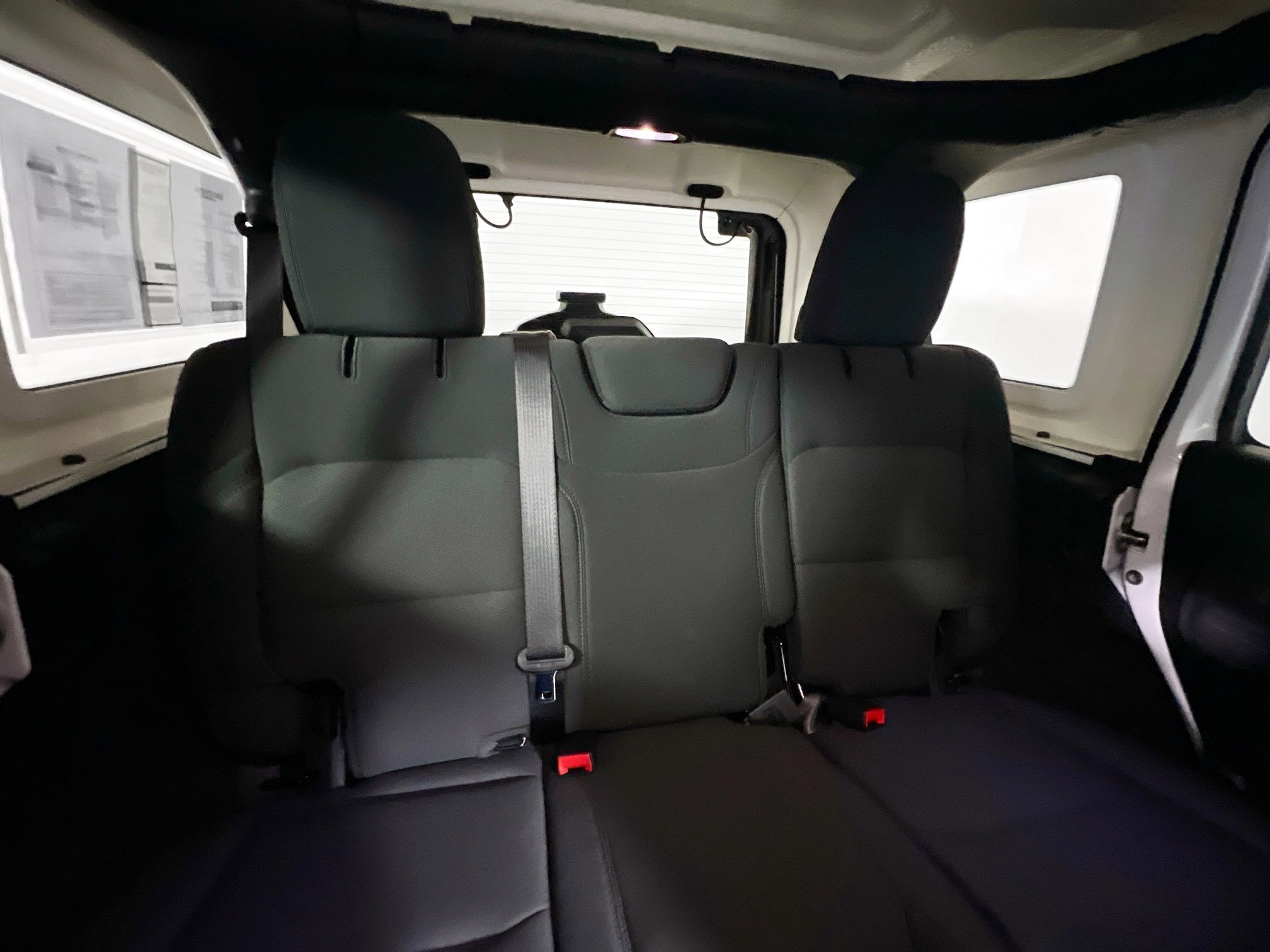 Used 2023 Jeep Wrangler Unlimited Sport AWD/4WD image 33