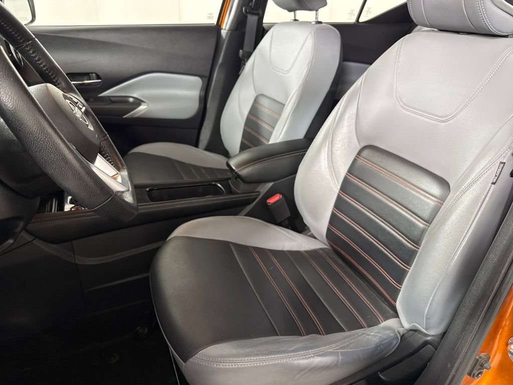 Used 2024 Nissan Kicks SR w/ SR Premium Package image 11