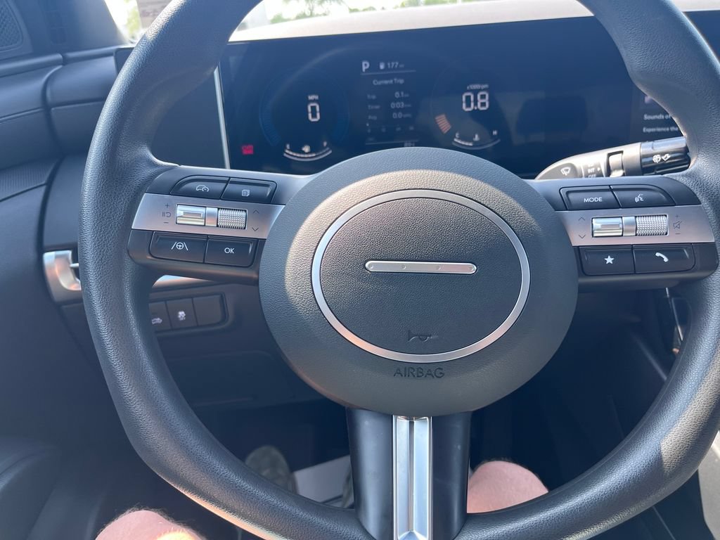 Used 2025 Hyundai Santa Cruz SEL AWD/4WD image 13