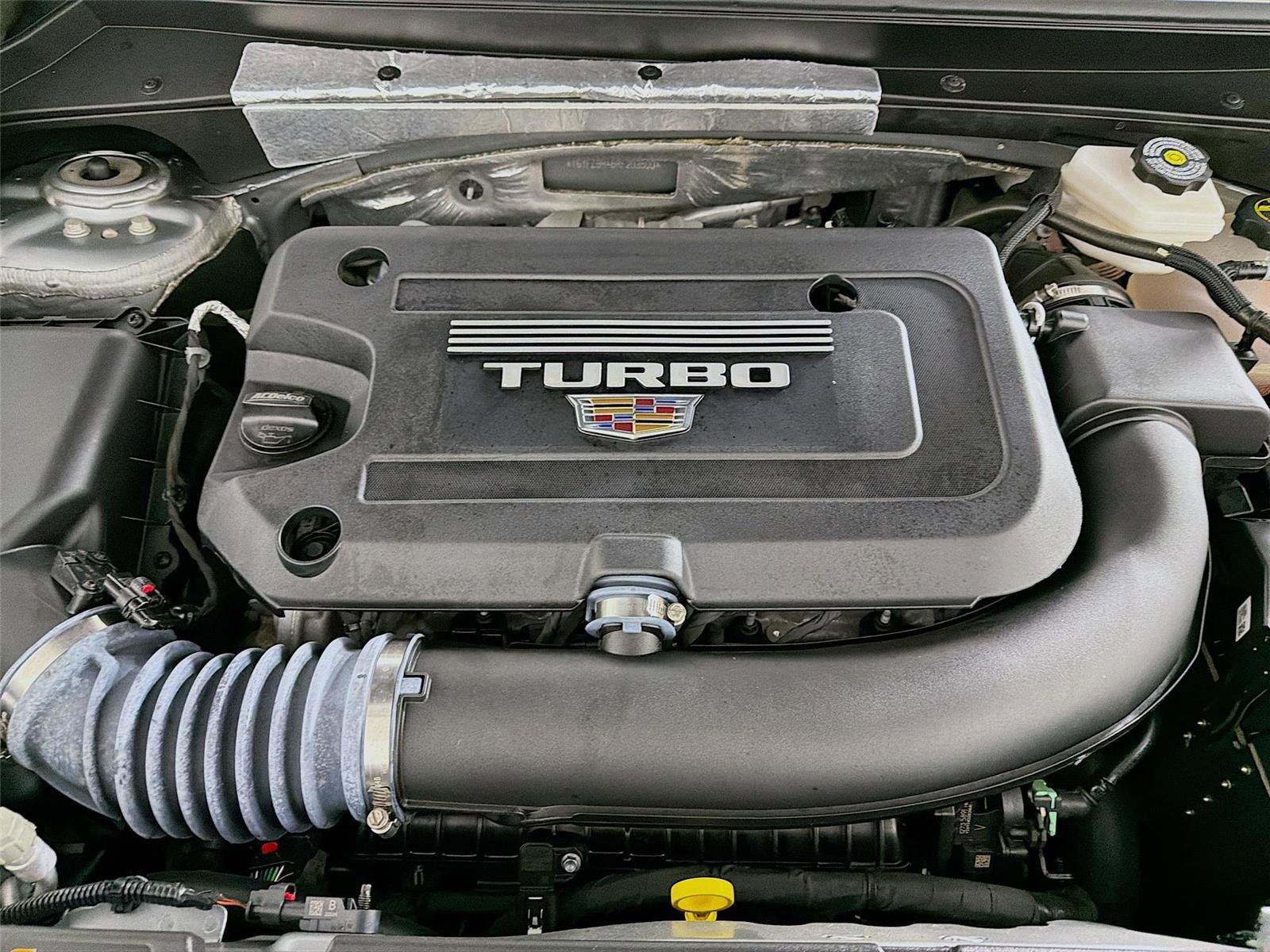 Used 2024 Cadillac XT4 Luxury w/ Cold Weather Package image 28