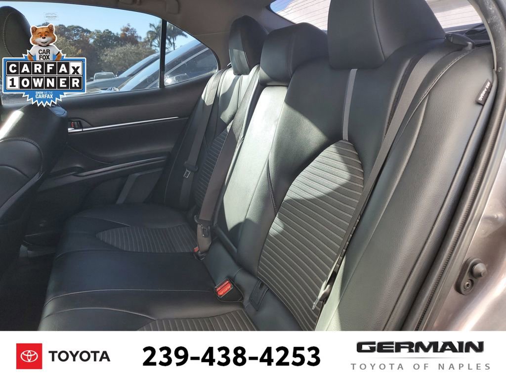 Used 2022 Toyota Camry SE image 19