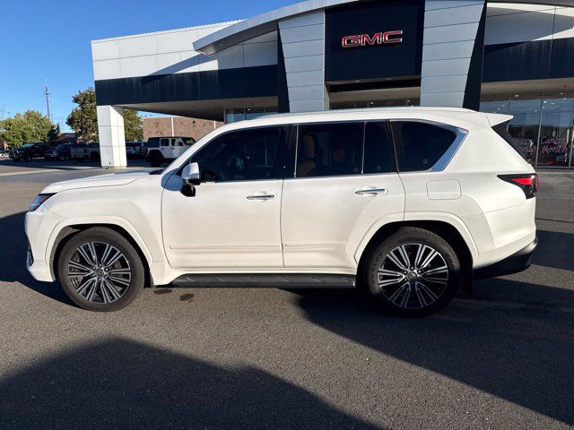 Used 2026 Lexus LX 600 4WD w/ Accessory Package (Z1) image 7