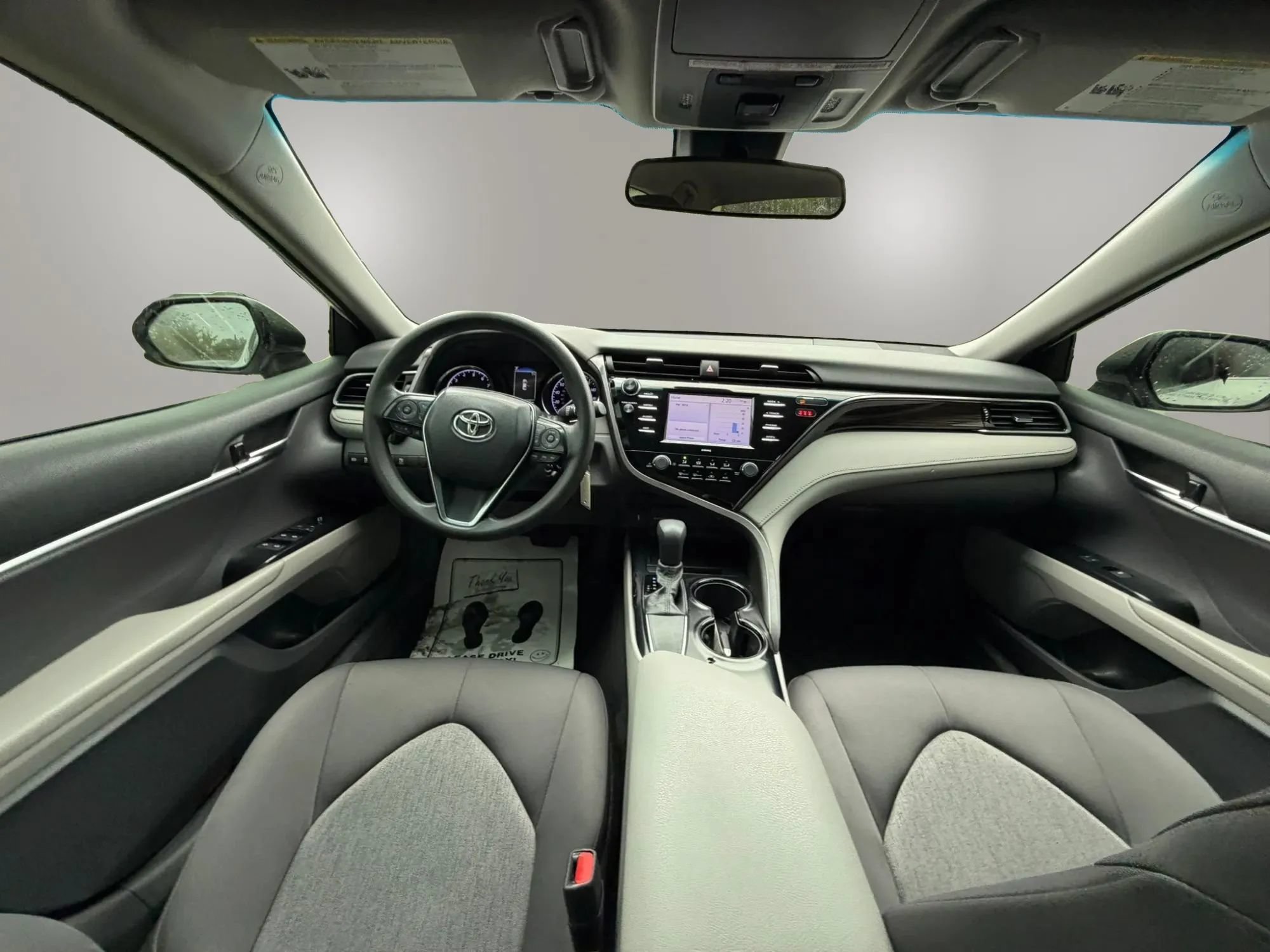 Used 2020 Toyota Camry LE FWD image 16