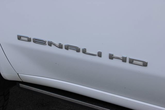 Used 2024 GMC Sierra 3500 Denali Ultimate AWD/4WD image 16