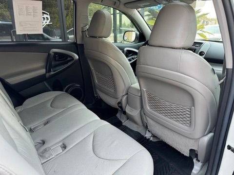 Used 2011 Toyota RAV4 Limited AWD/4WD image 20