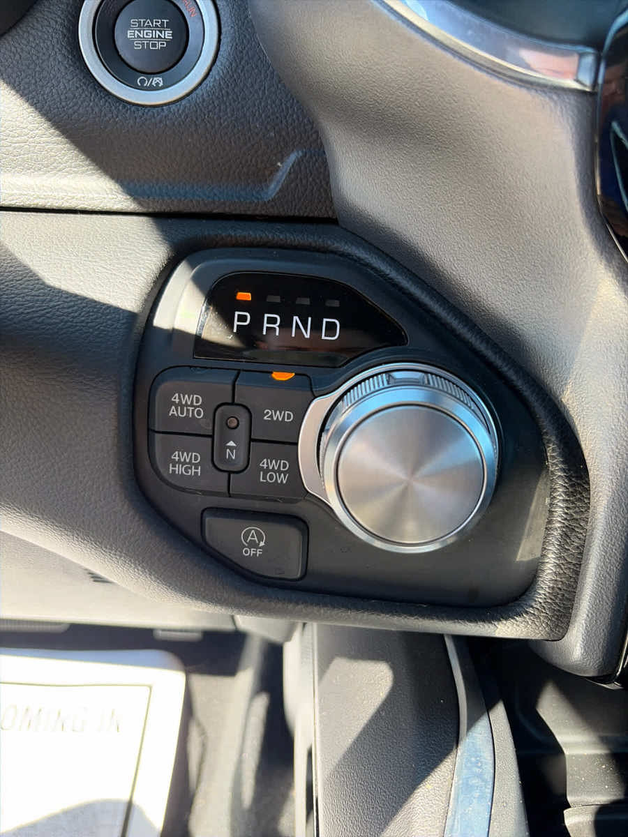 Used 2025 RAM 1500 Laramie w/ Sport Appearance Package AWD/4WD image 27