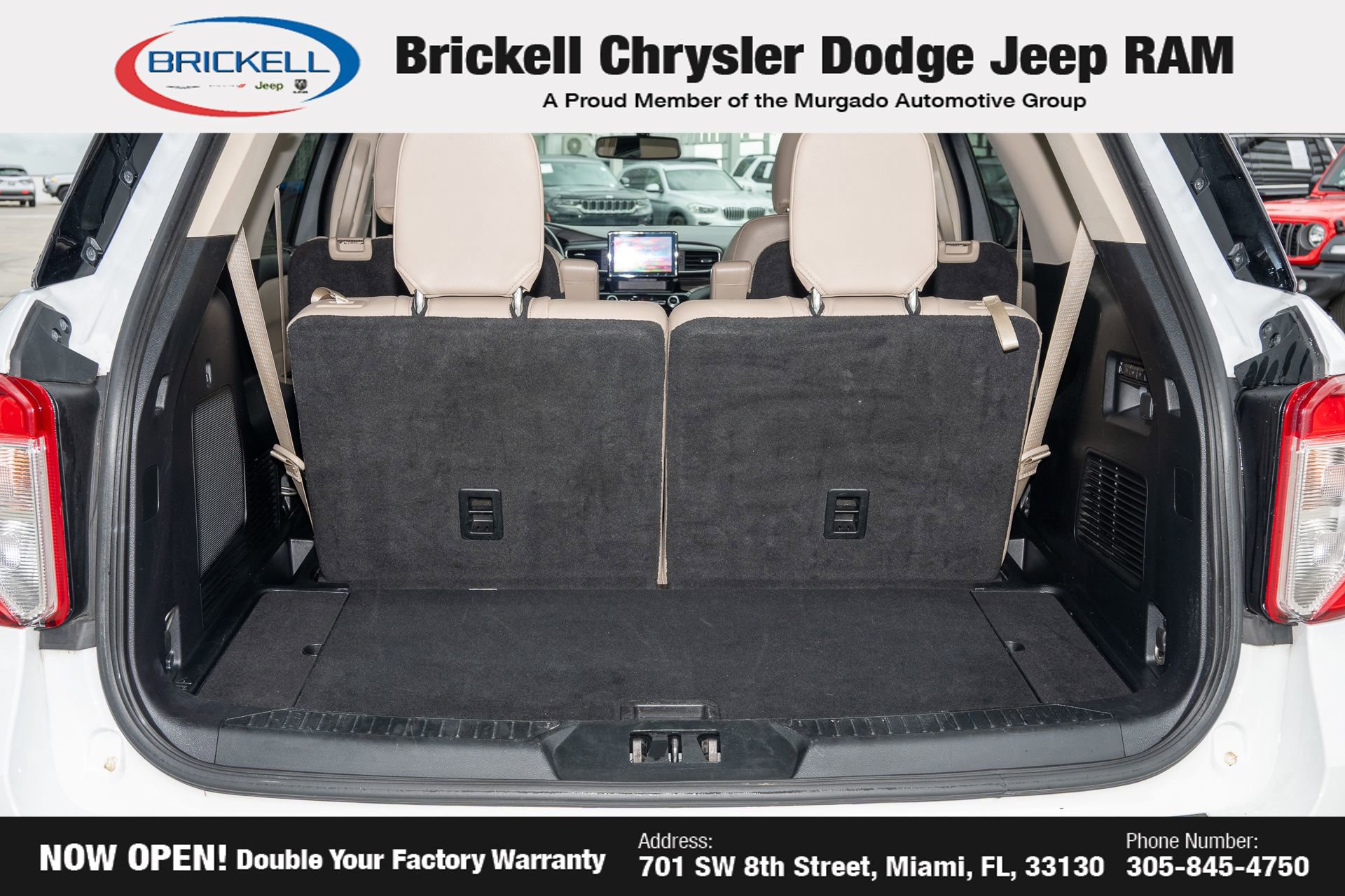 Used 2022 Ford Explorer Limited w/ Equipment Group 301A image 9