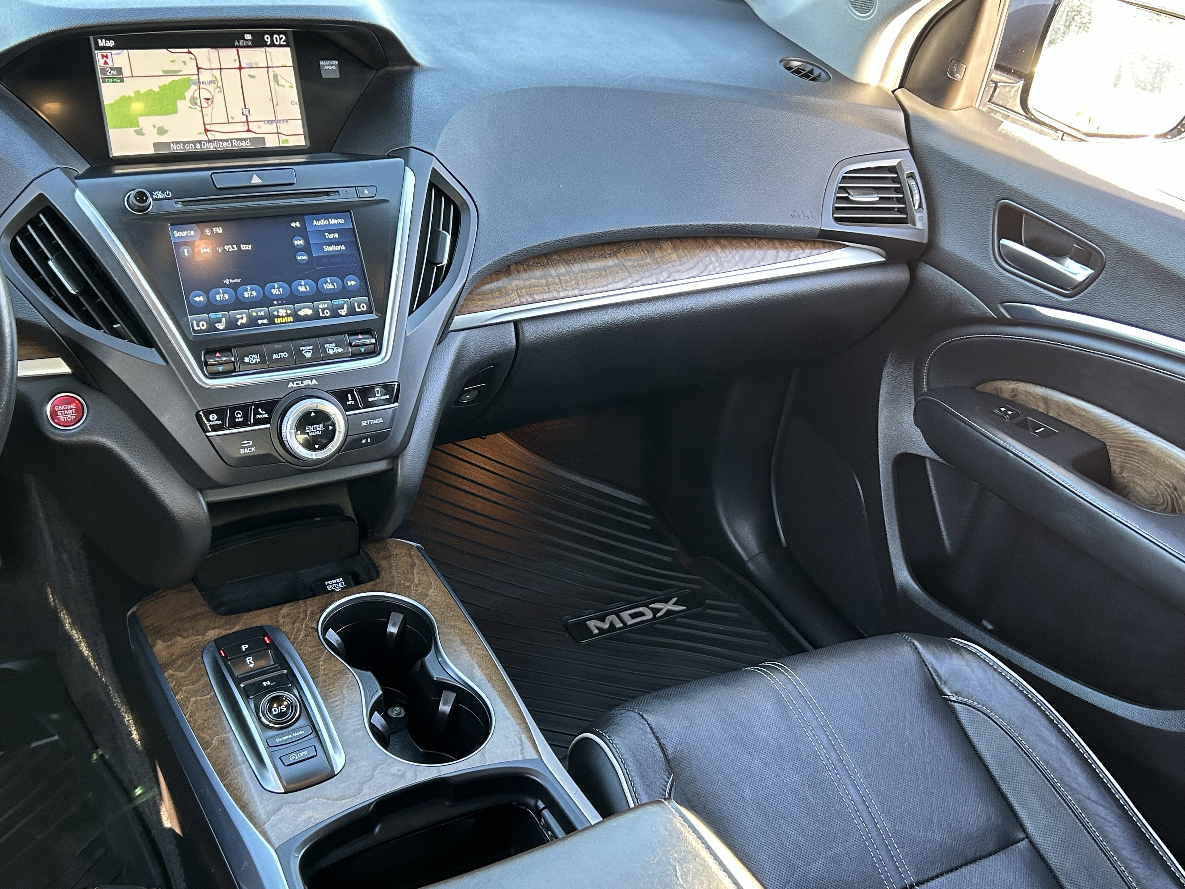 Used 2020 Acura MDX FWD w/ Advance Package image 16