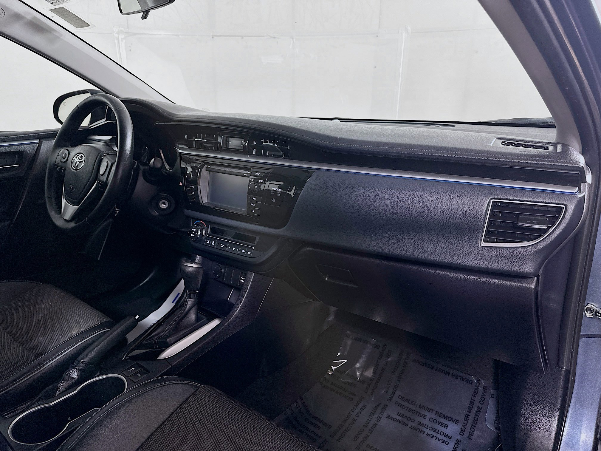 Used 2015 Toyota Corolla S FWD image 26