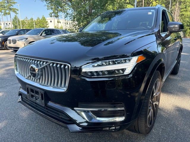 Used 2023 Volvo XC90 B6 Plus w/ Protection Package Premier AWD/4WD image 9