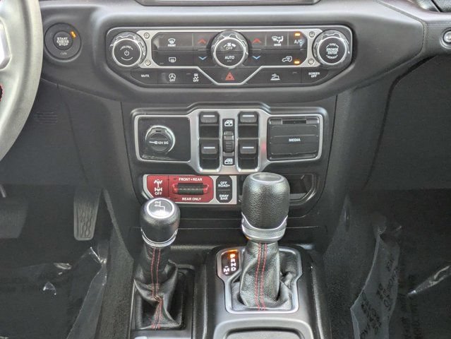 Used 2023 Jeep Gladiator Rubicon w/ Trailer Tow Package AWD/4WD image 19