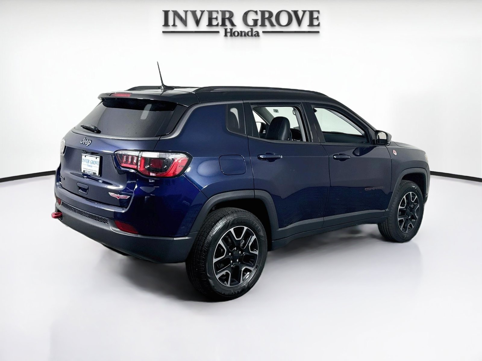 Used 2019 Jeep Compass Trailhawk w/ Leather Interior Group AWD/4WD image 5