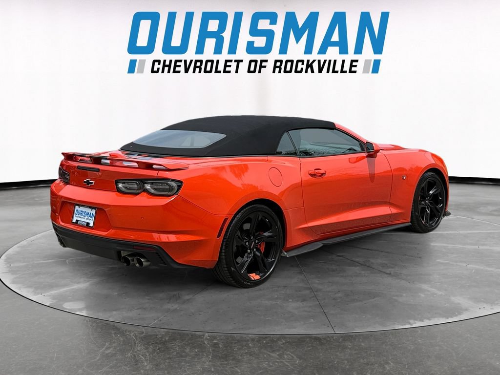 Used 2020 Chevrolet Camaro SS RWD image 6
