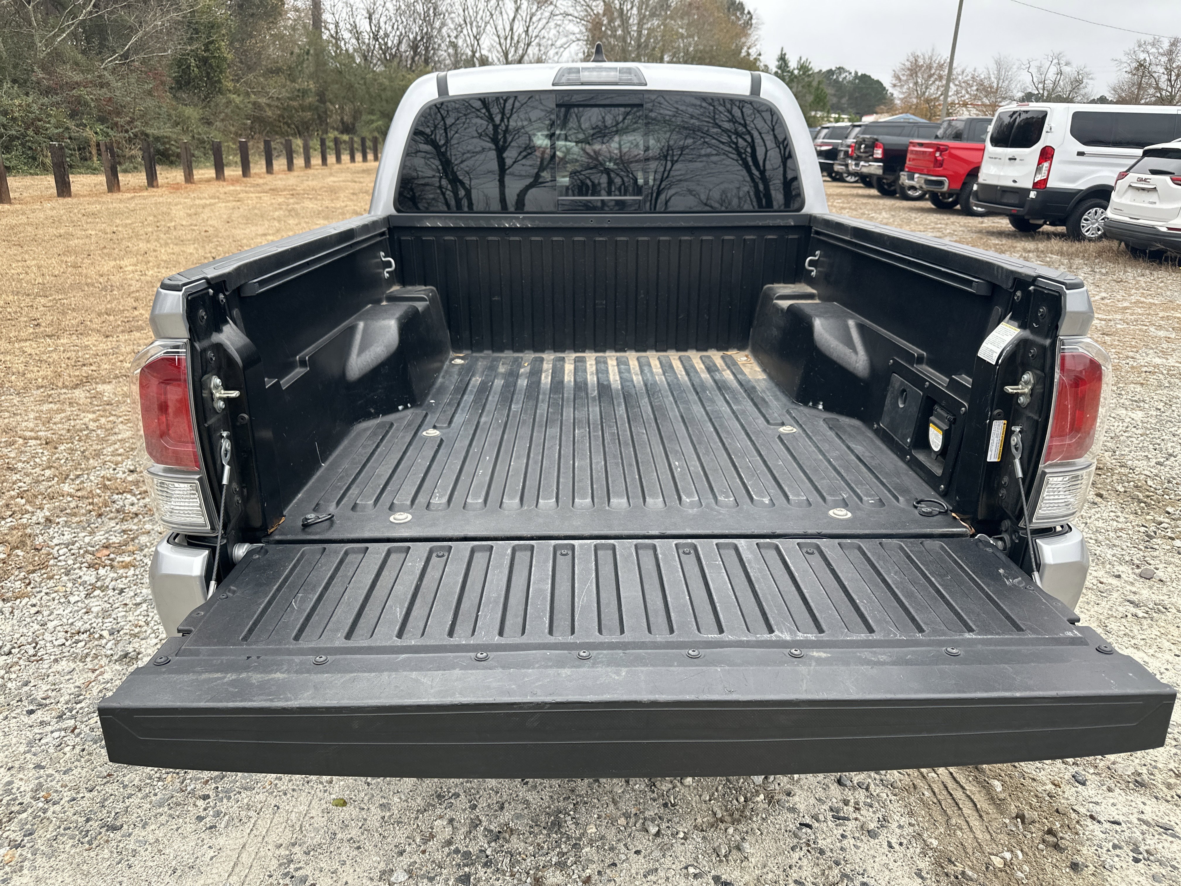 Used 2020 Toyota Tacoma TRD Sport image 18