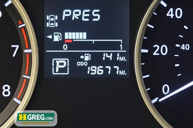 Used 2024 Nissan Versa S w/ Trunk Package FWD image 16