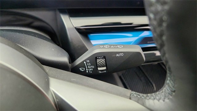 Used 2025 BMW i5 eDrive40i w/ M Sport Package image 42