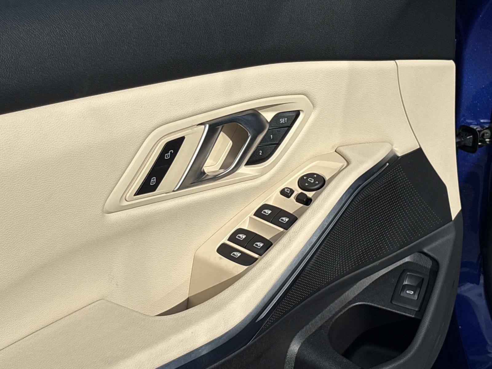 Certified 2025 BMW 330i xDrive Sedan w/ M Sport Package image 18