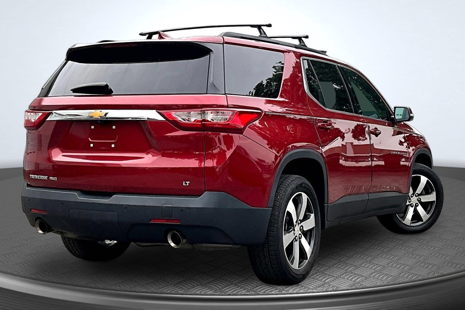 Used 2019 Chevrolet Traverse LT w/ LT Premium Package AWD/4WD image 6