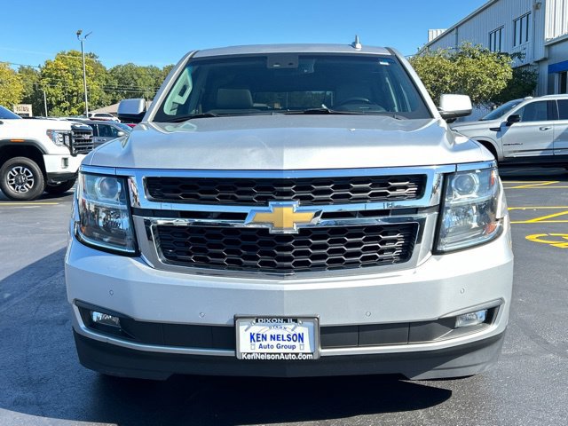 Used 2015 Chevrolet Suburban LT w/ Luxury Package AWD/4WD image 3