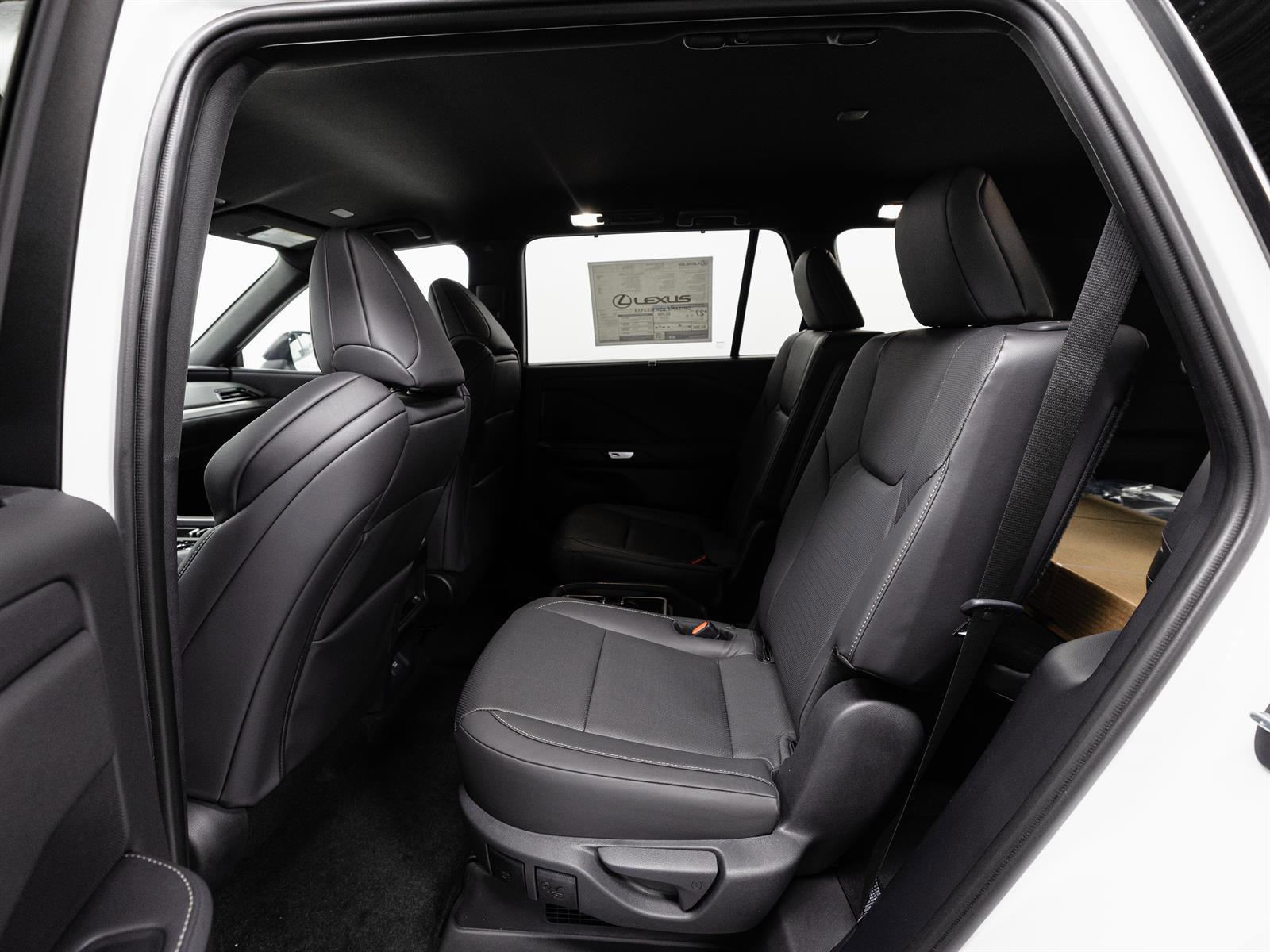 New 2026 Lexus TX 500h AWD image 7