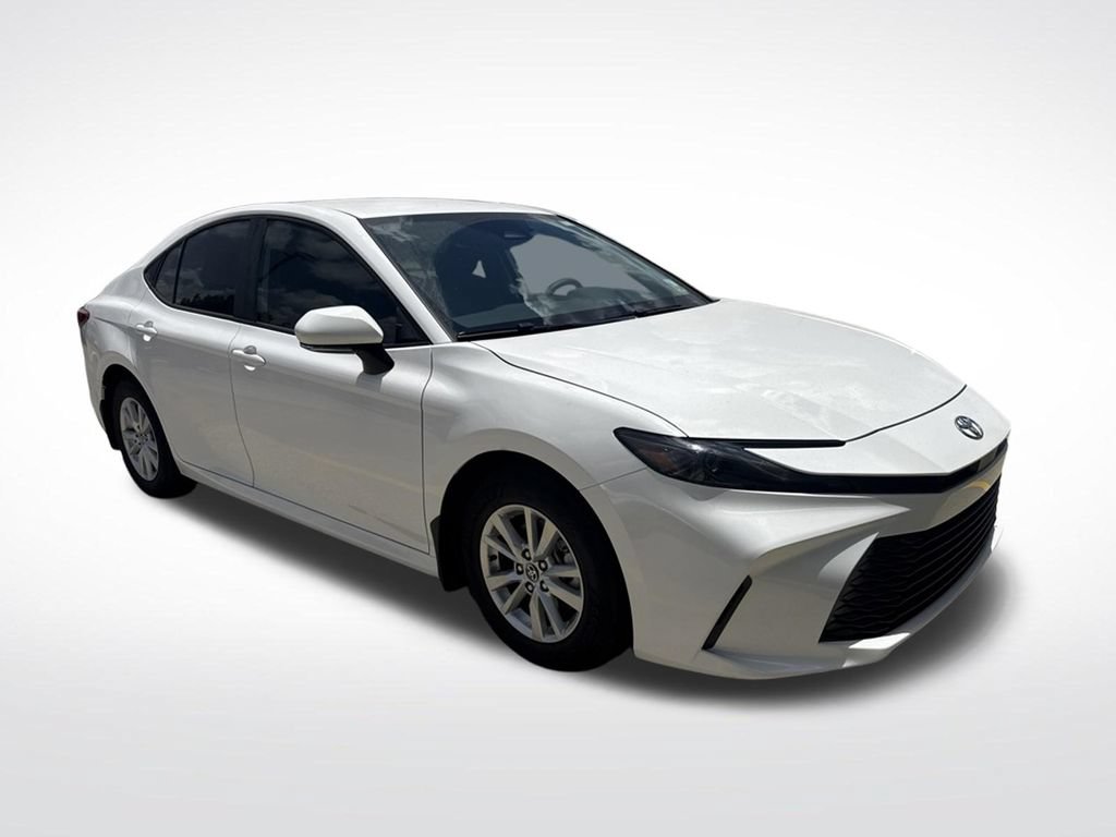 Used 2025 Toyota Camry LE FWD image 40