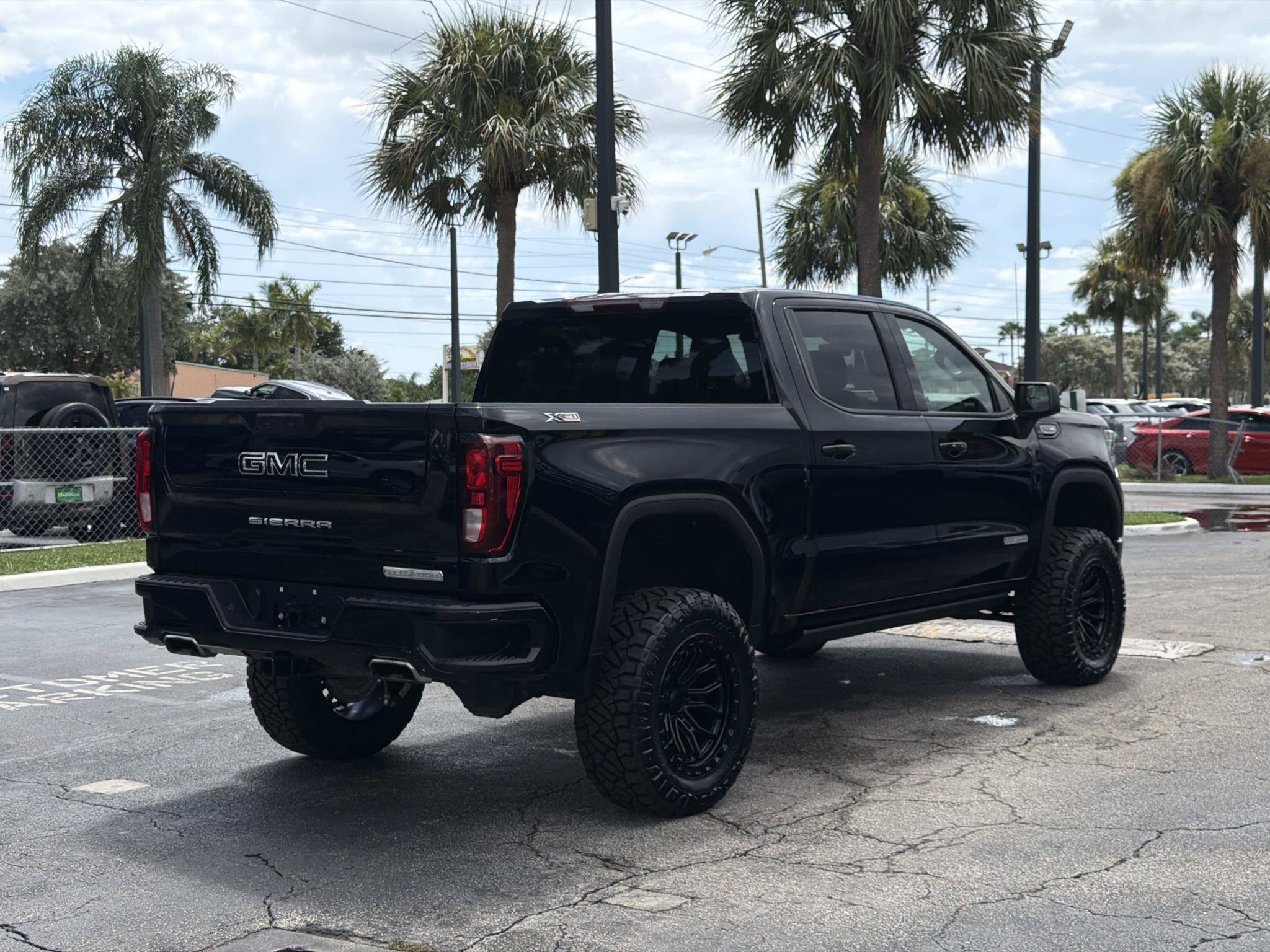 Used 2024 GMC Sierra 1500 Elevation w/ LPO, Elevation Black Package AWD/4WD image 3