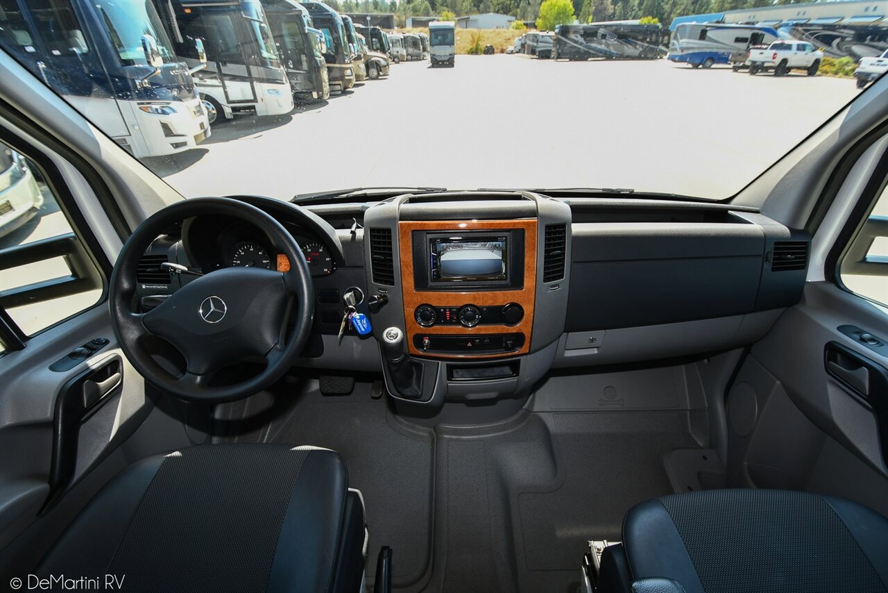 Used 2016 Mercedes-Benz Sprinter 3500 image 13
