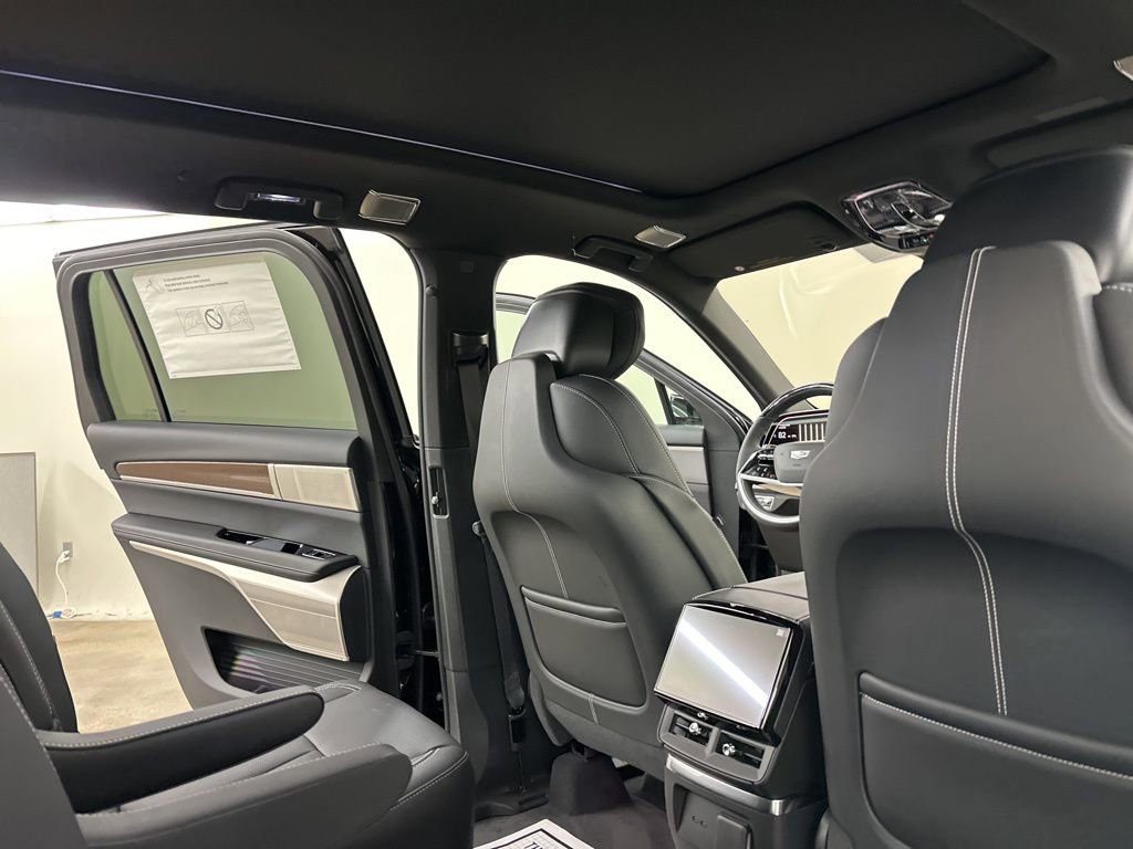 New 2026 Cadillac Vistiq Sport image 20