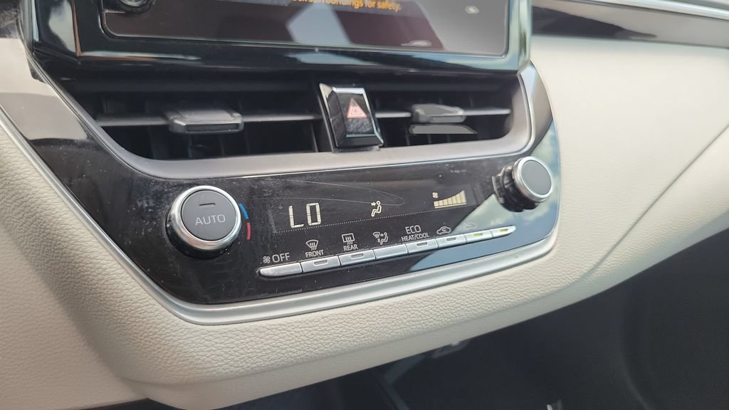 Certified 2024 Toyota Corolla LE FWD image 18