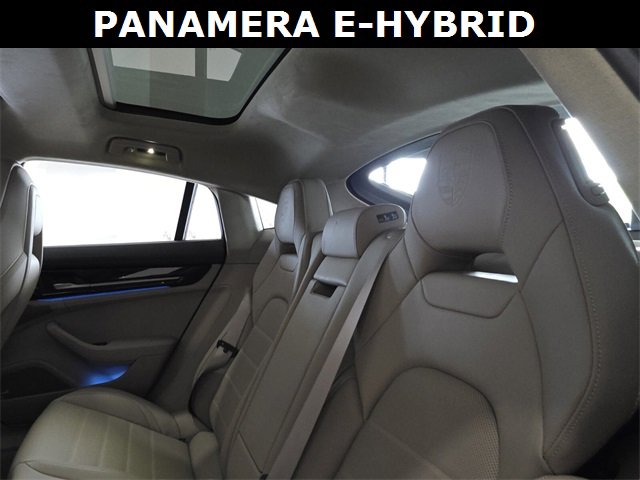 Used 2026 Porsche Panamera 4 image 16