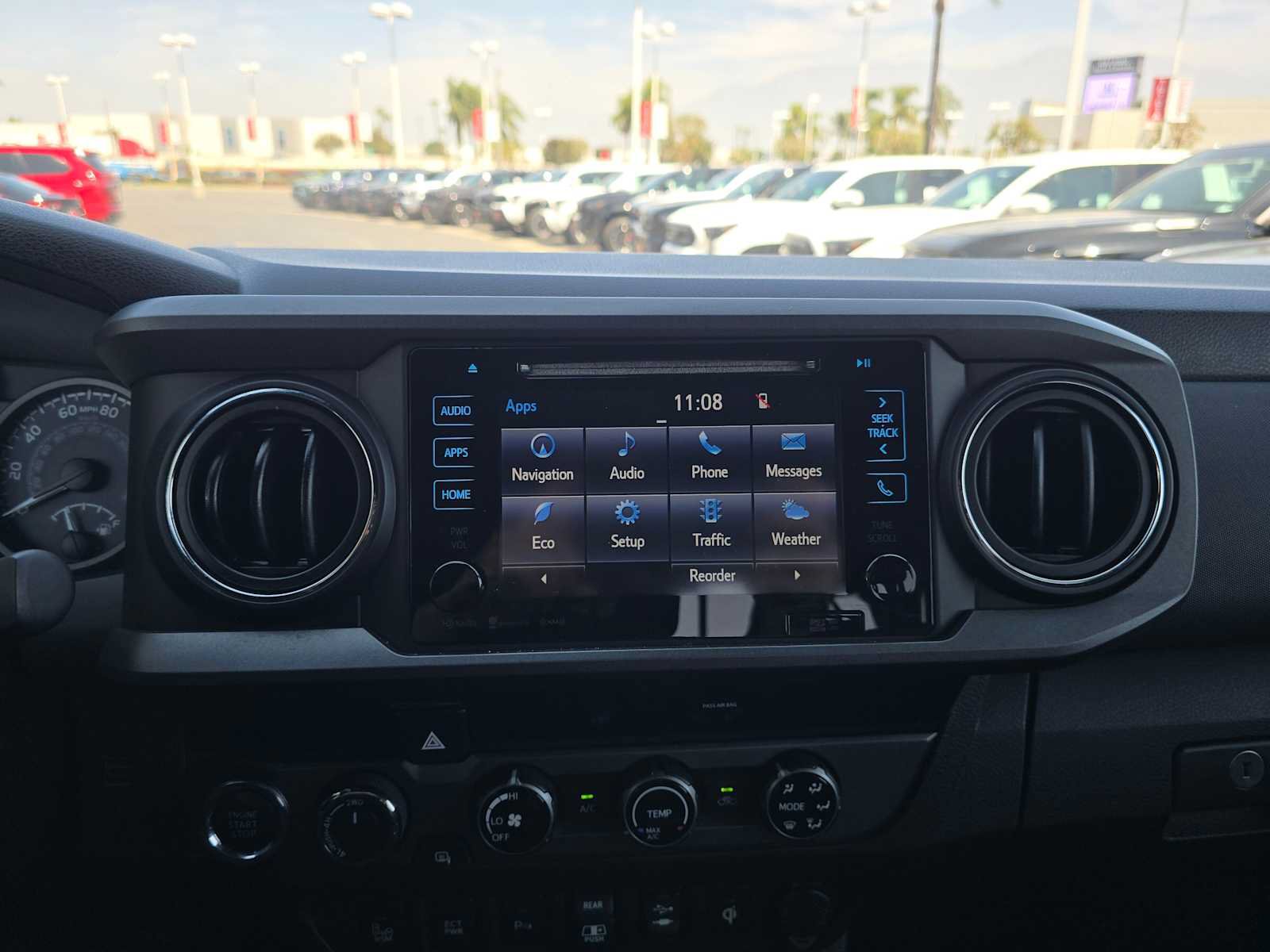 Used 2018 Toyota Tacoma TRD Off-Road w/ Technology Package AWD/4WD image 28