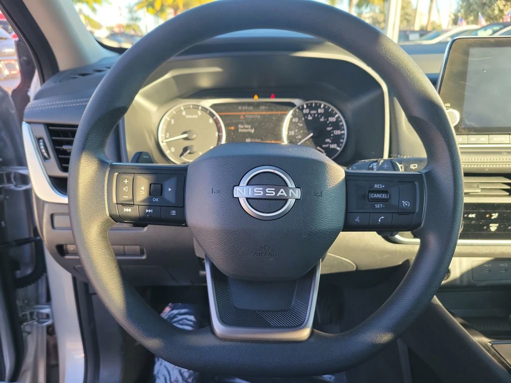 Certified 2025 Nissan Rogue S image 17