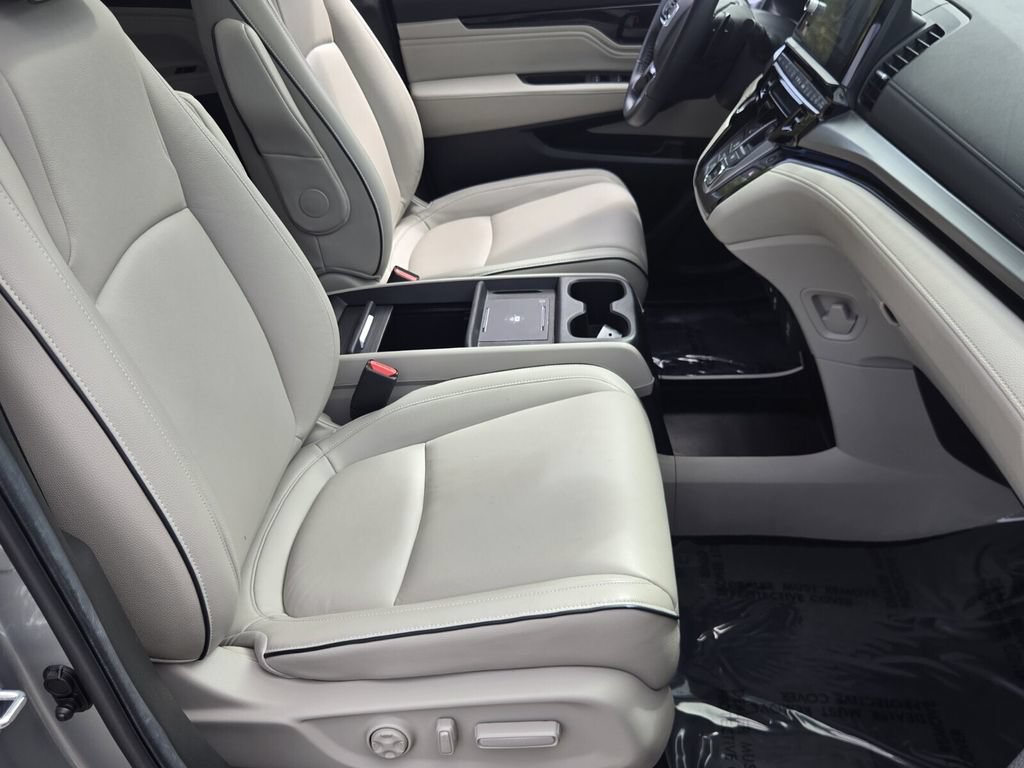 Certified 2025 Honda Odyssey Touring image 20