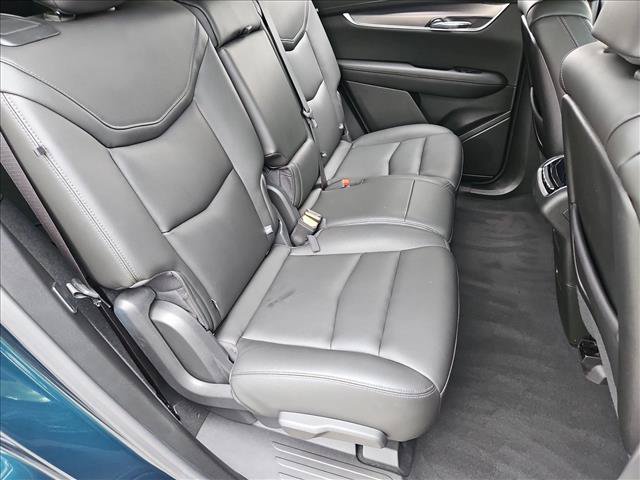 Used 2025 Cadillac XT6 Luxury FWD image 17