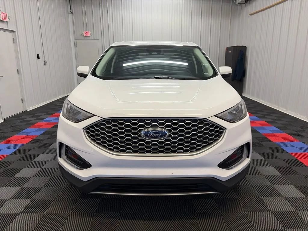 Used 2024 Ford Edge SEL AWD/4WD image 8