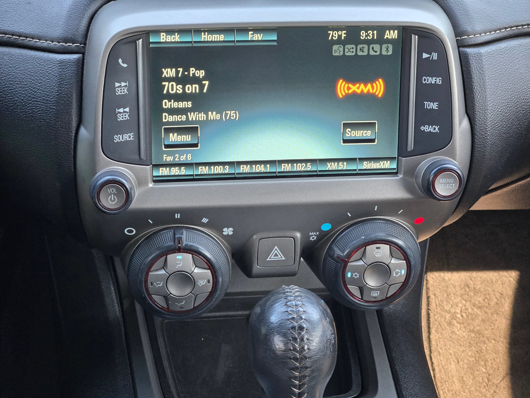 Used 2015 Chevrolet Camaro LT RWD image 31