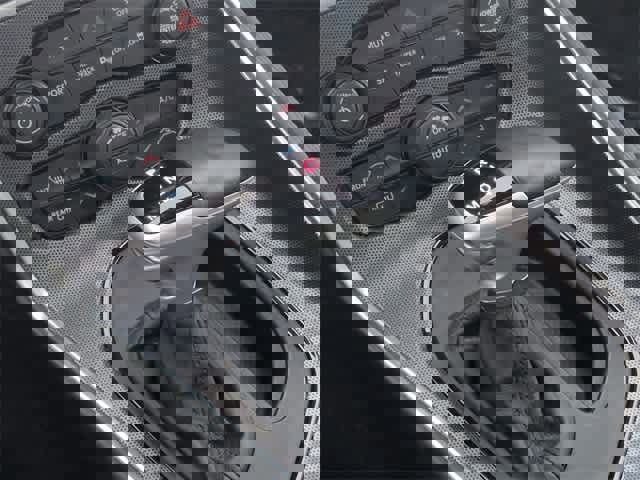 Used 2018 Dodge Challenger GT w/ Driver Convenience Group image 32