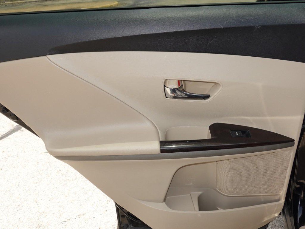 Used 2009 Toyota Venza w/ Security Pkg FWD image 20