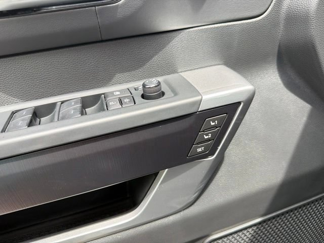 Used 2024 Toyota Sequoia Platinum AWD/4WD image 26