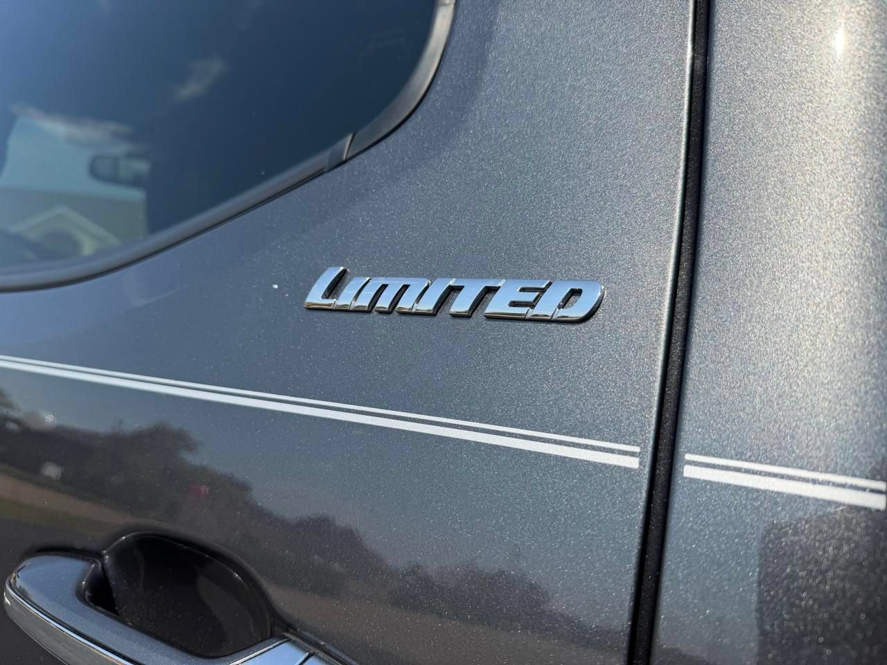 Used 2019 Toyota Tacoma Limited RWD image 8