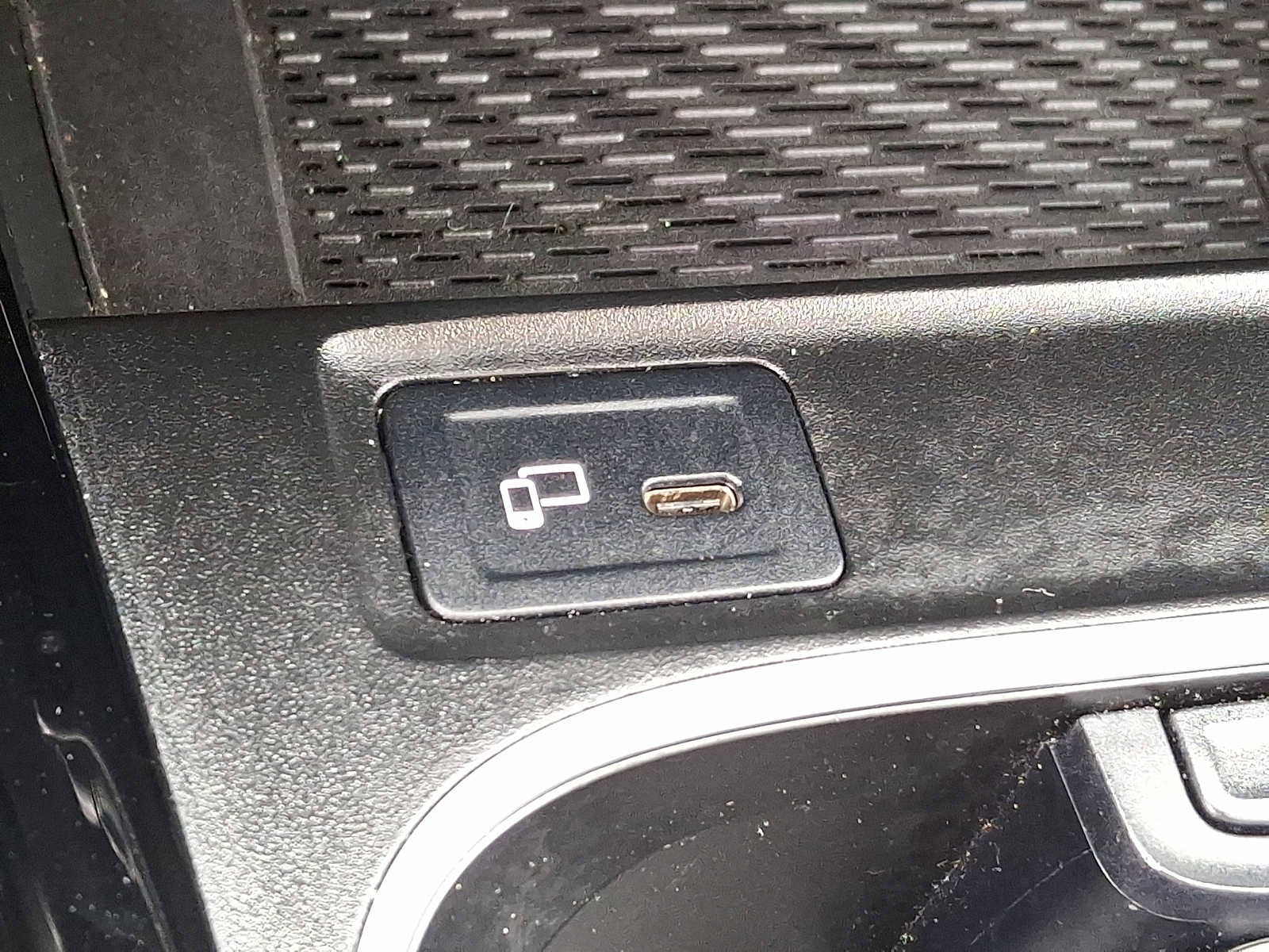 Used 2023 Mercedes-Benz CLA 250 4MATIC image 21