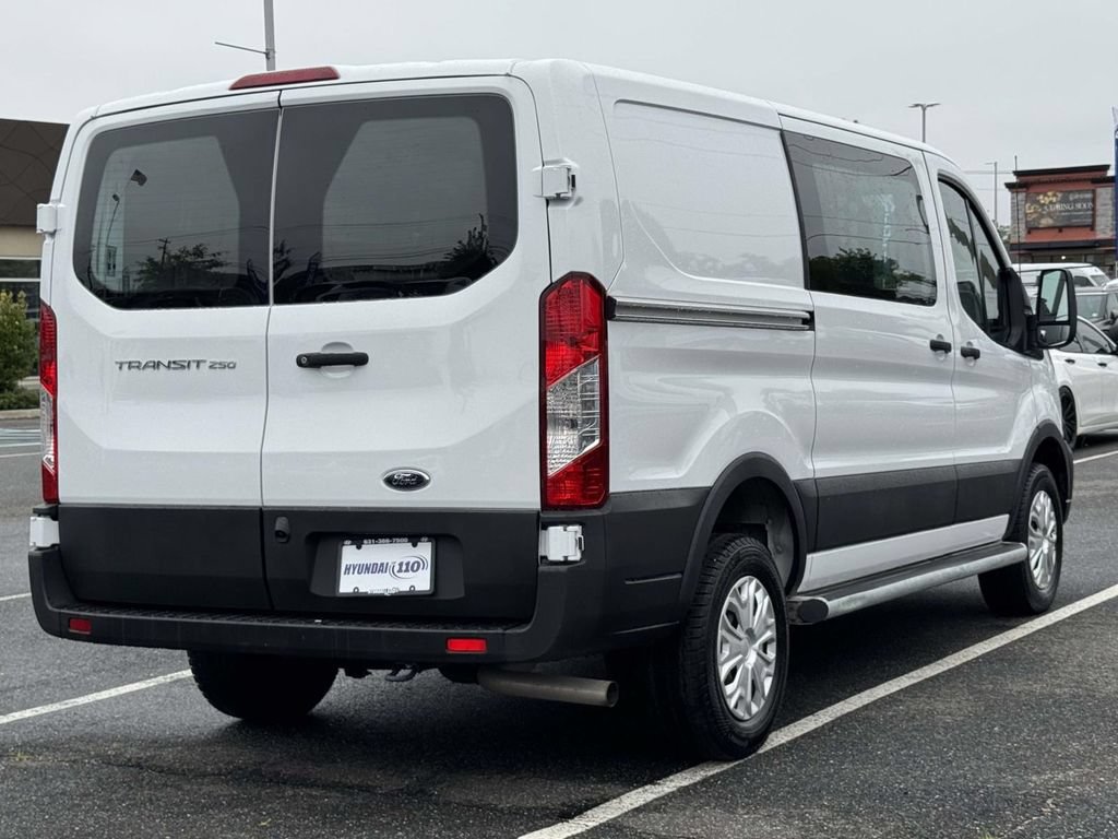 Used 2025 Ford Transit 250 Low Roof w/ Exterior Upgrade Package RWD image 8