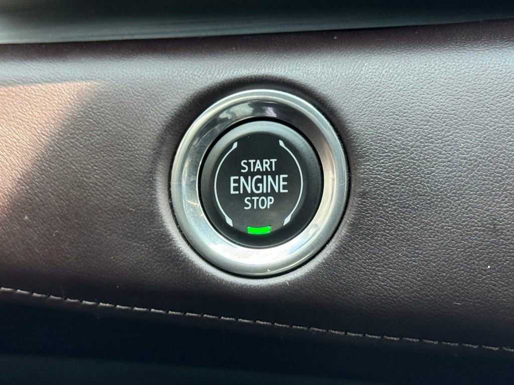 Used 2023 Cadillac Escalade Sport Platinum AWD/4WD image 22
