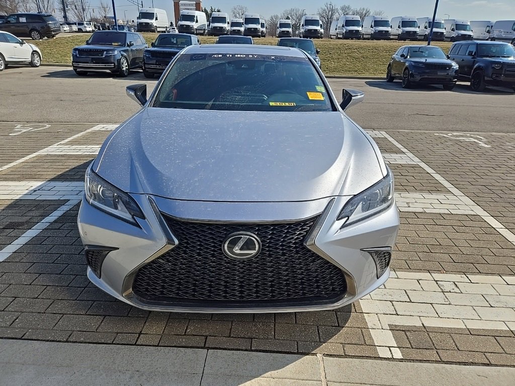 Used 2023 Lexus ES 350 F Sport w/ Accessory Package (Z2) image 2