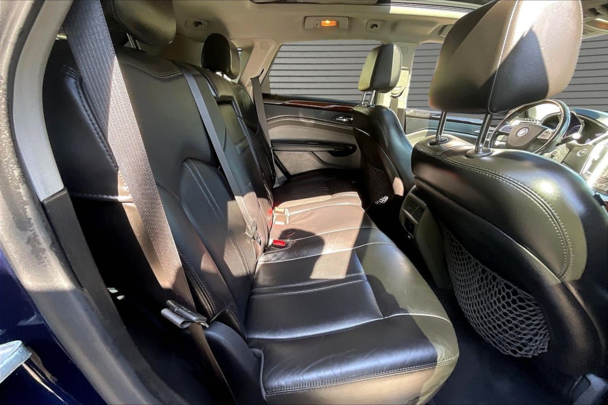 Used 2011 Cadillac SRX Luxury AWD/4WD image 24