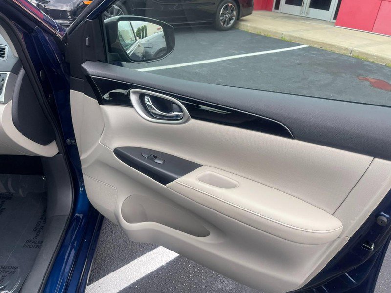 Used 2017 Nissan Sentra SV w/ Driver's Assist Package image 7