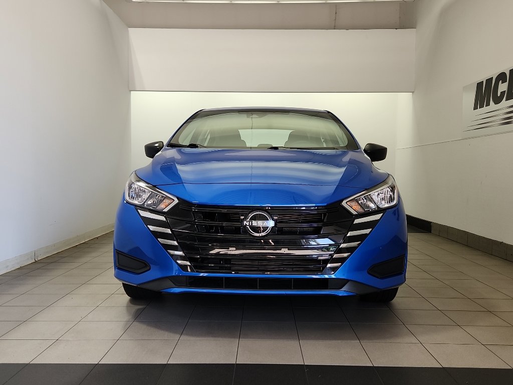 Used 2023 Nissan Versa S w/ Trunk Package image 3